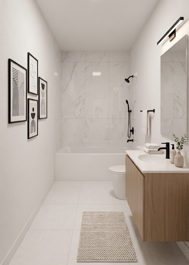 Main bathroom with quality fixtures, Beechwood Collection